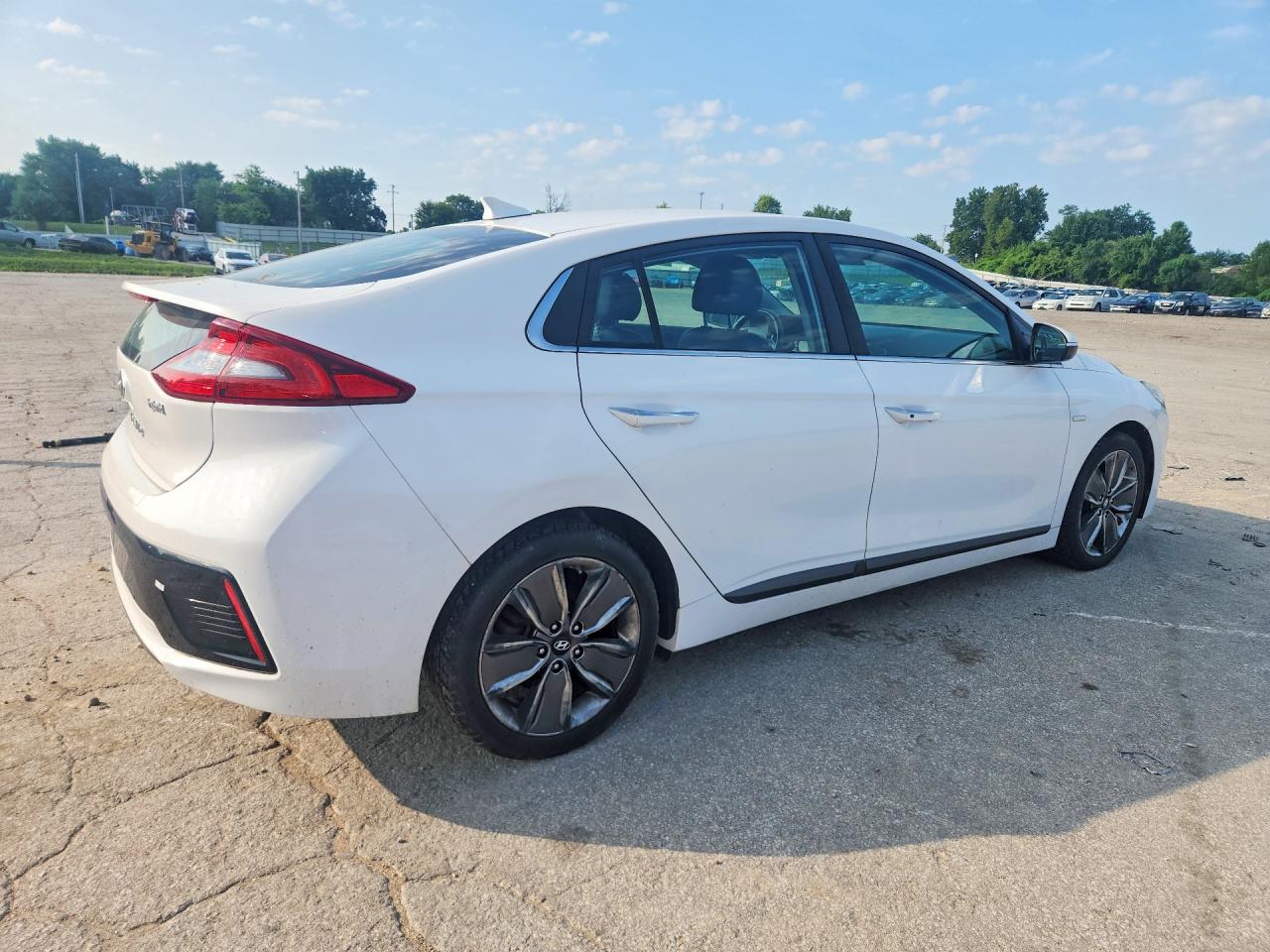 2017 HYUNDAI IONIQ LIMITED — снимка 3