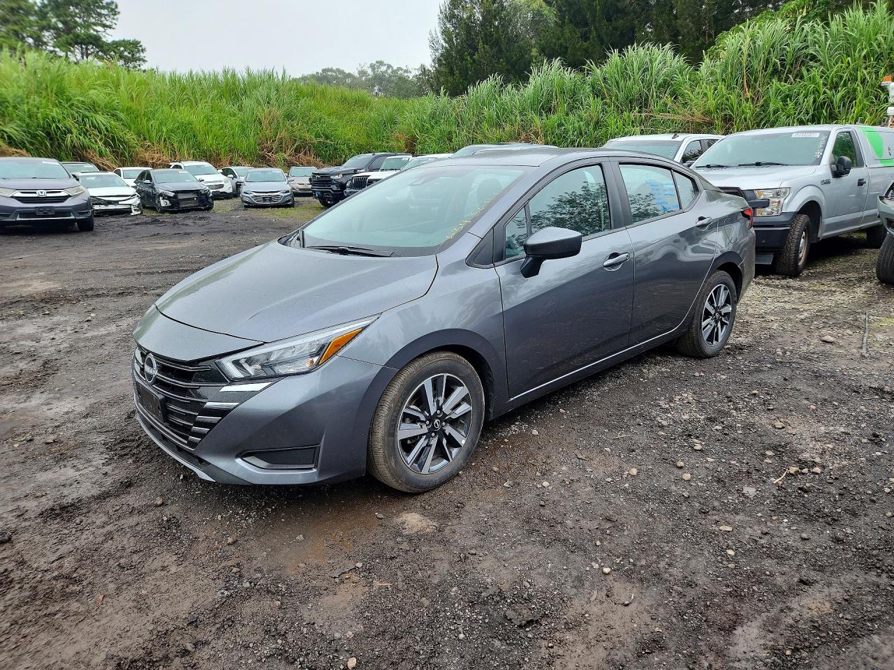 2025 NISSAN VERSA SV