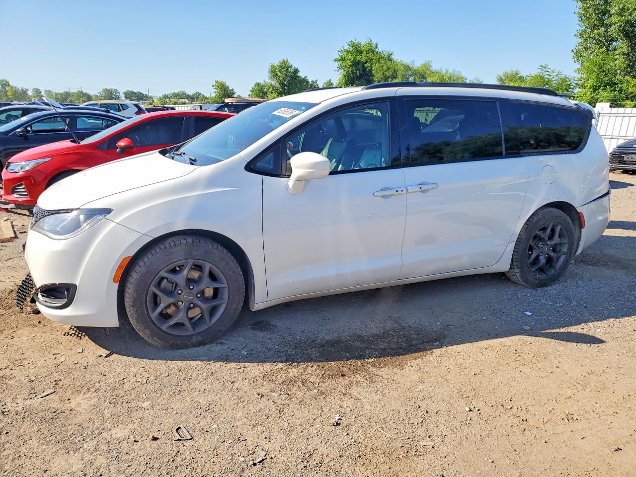 2020 CHRYSLER PACIFICA TOURING L