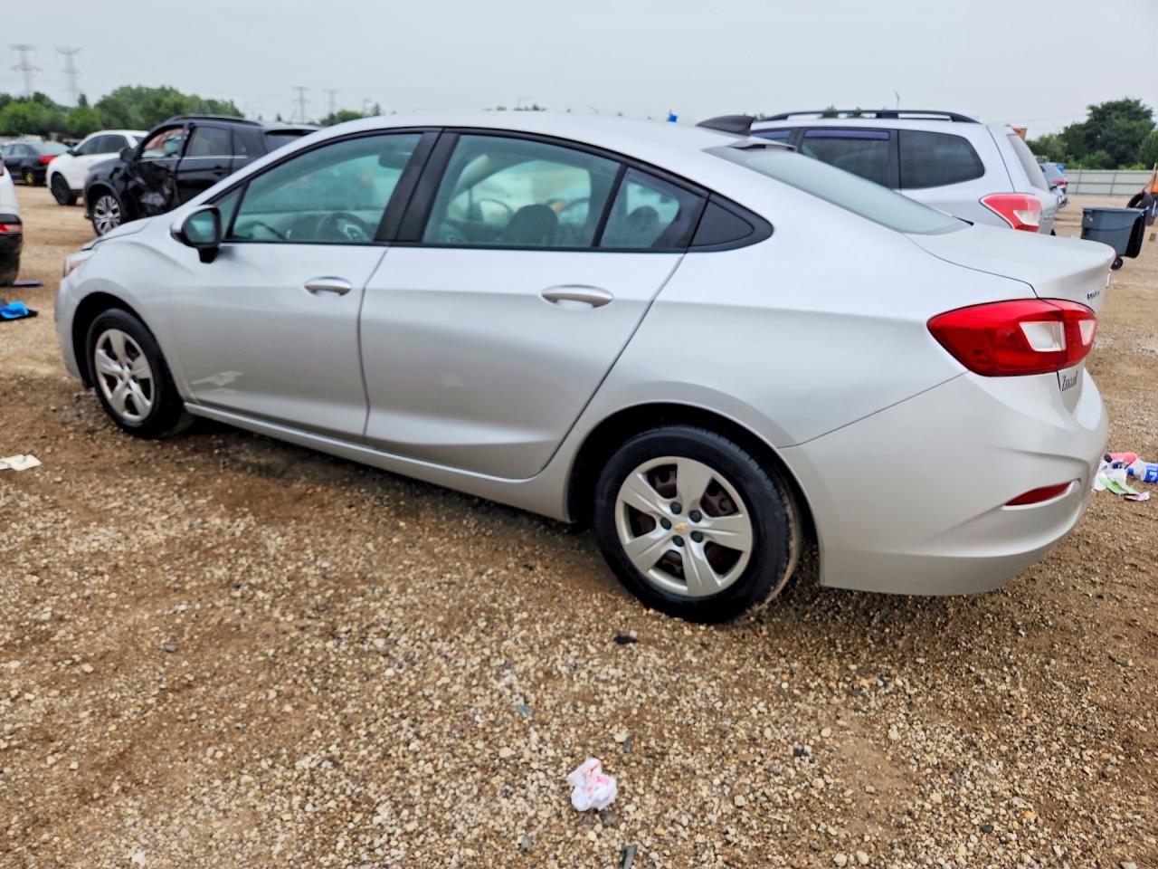 2017 CHEVROLET CRUZE LS — снимка 2