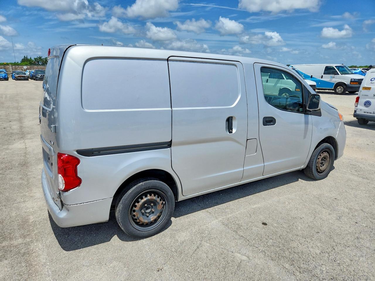 2015 NISSAN NV200 SV — снимка 3