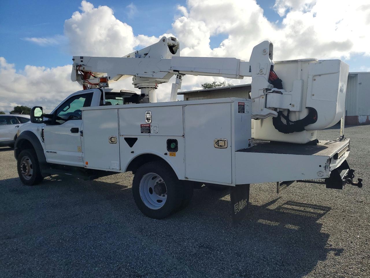 2017 FORD F550 SUPER DUTY — снимка 2