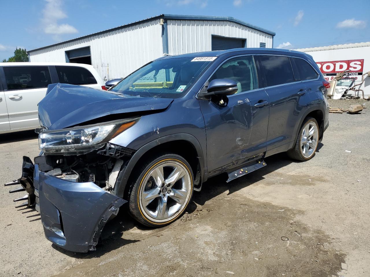 2019 TOYOTA HIGHLANDER LIMITED