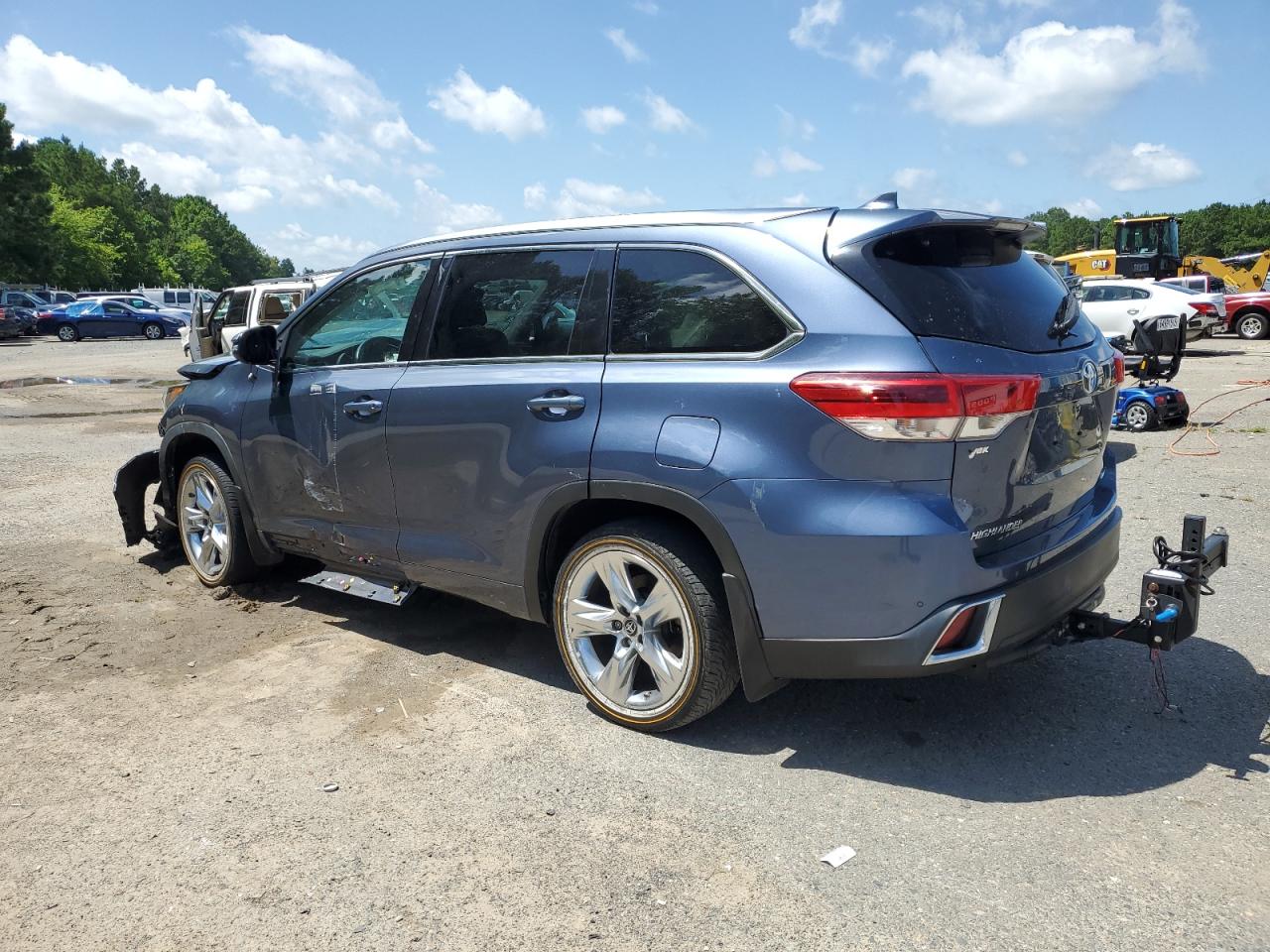 2019 TOYOTA HIGHLANDER LIMITED — снимка 2