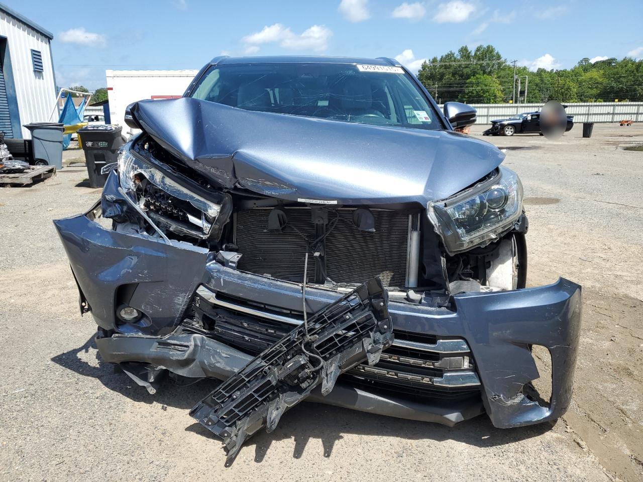 2019 TOYOTA HIGHLANDER LIMITED — снимка 5