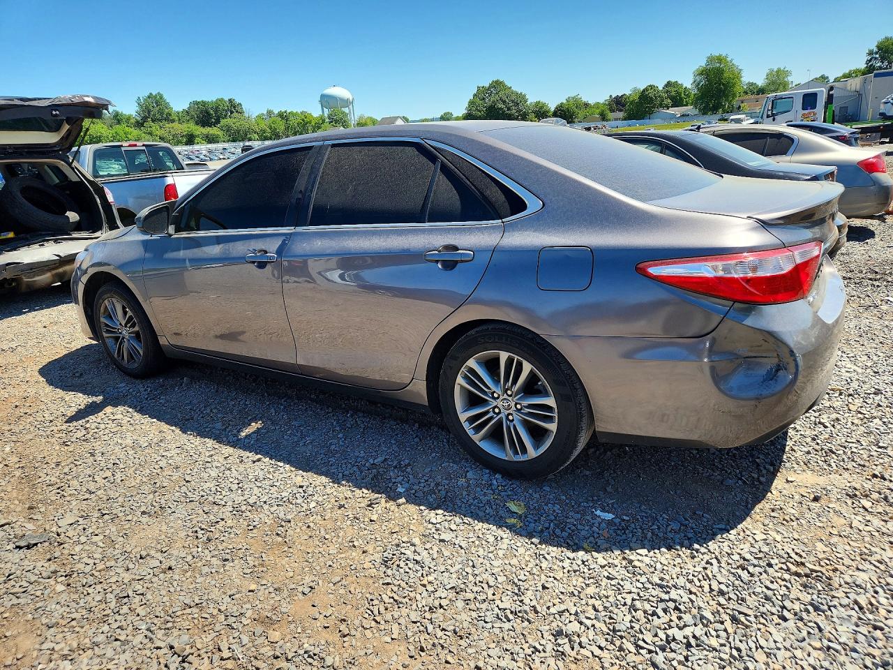 2016 TOYOTA CAMRY SE — снимка 2