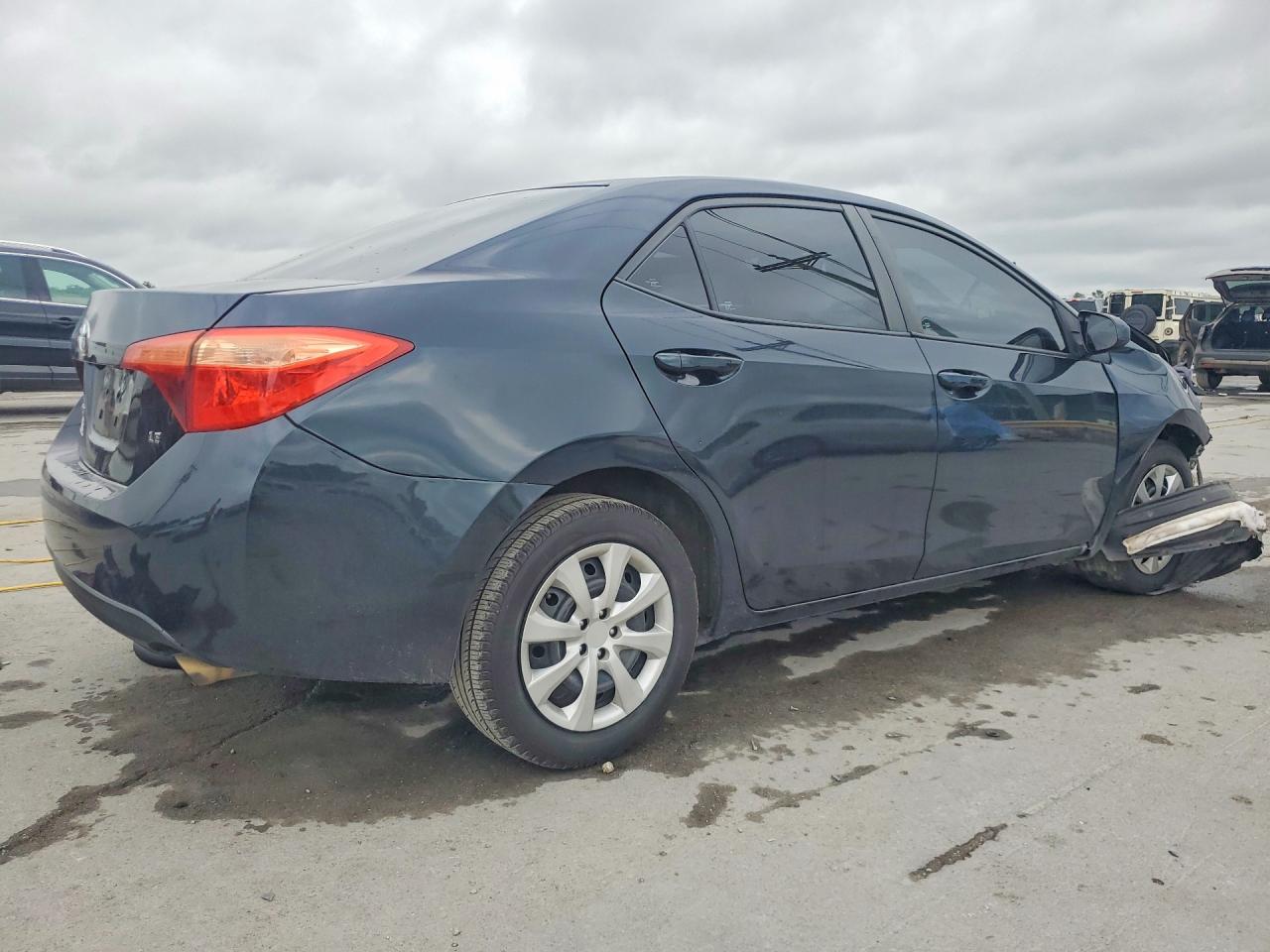 2017 TOYOTA COROLLA LE — снимка 3