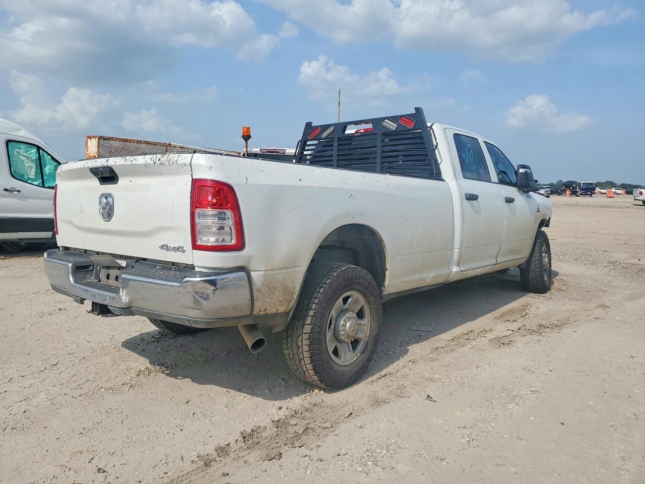 2024 RAM 2500 TRADESMAN — снимка 3