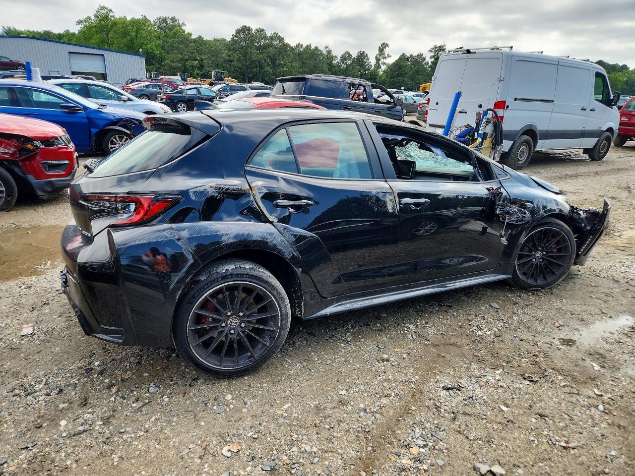 2026 TOYOTA GR COROLLA BASE — снимка 3