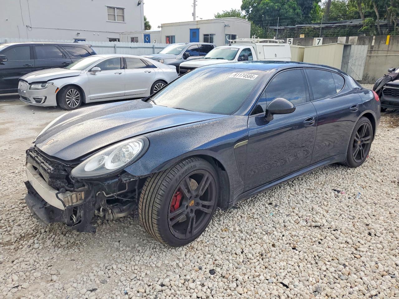 2016 PORSCHE PANAMERA 2