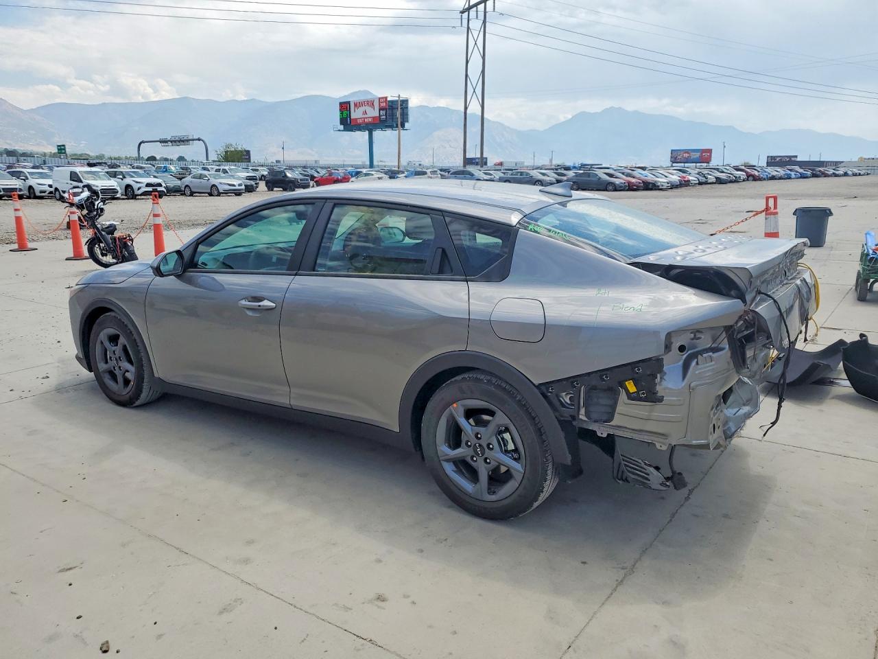 2026 KIA K4 LXS — снимка 2