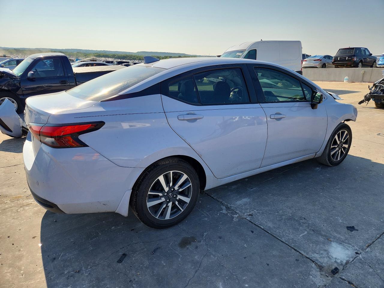 2025 NISSAN VERSA SV — снимка 3