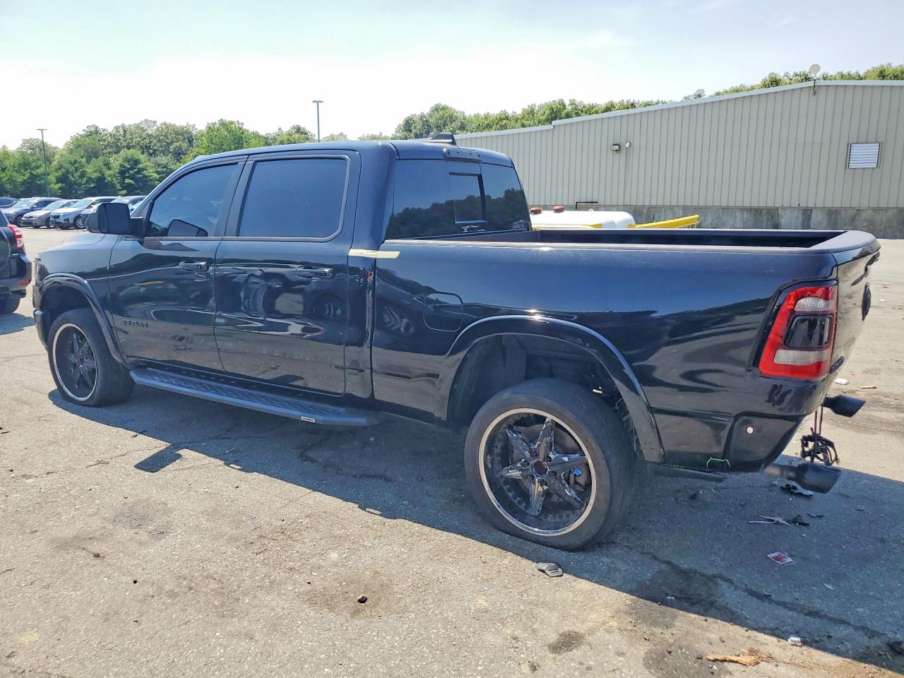 2019 RAM 1500 LARAMIE — снимка 2