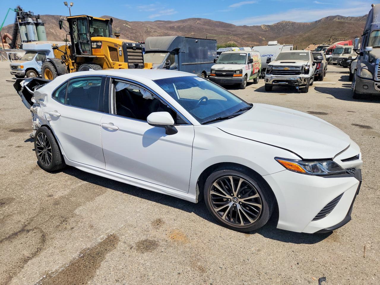 2020 TOYOTA CAMRY SE — снимка 4