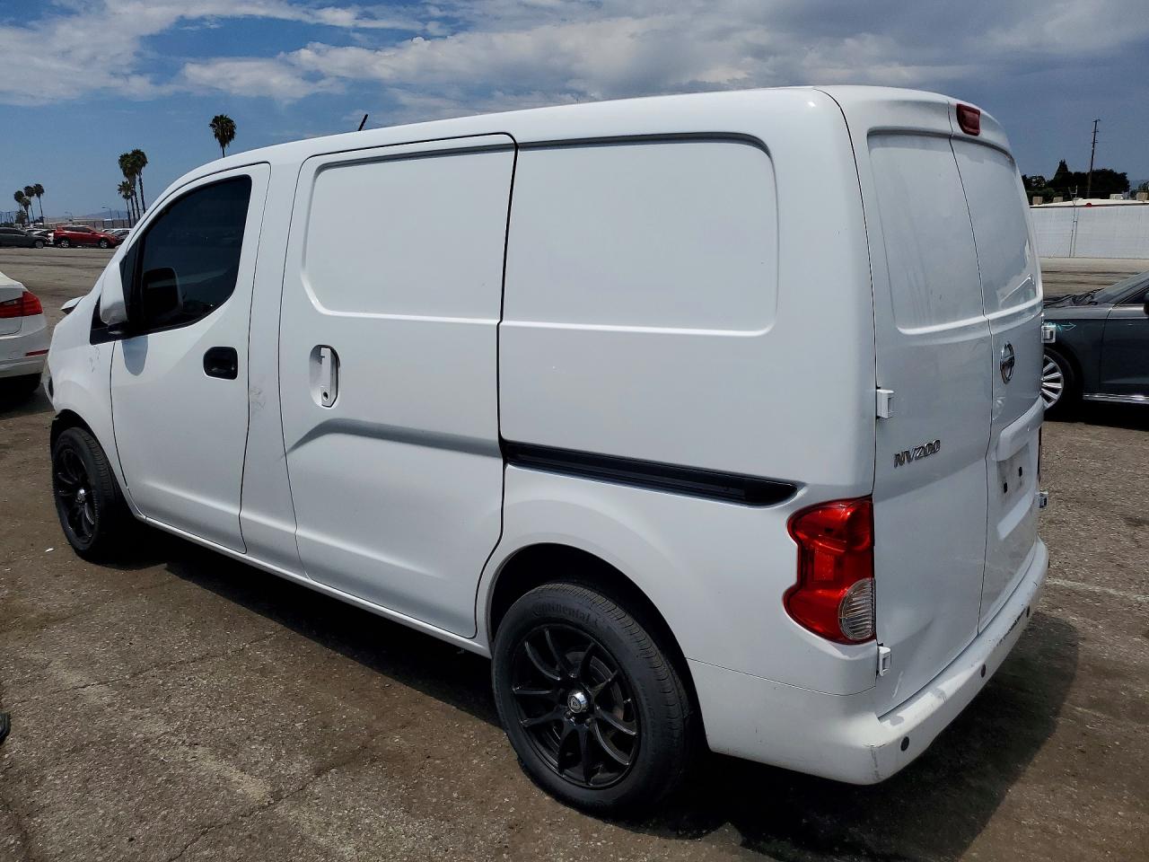 2016 NISSAN NV200 SV — снимка 2