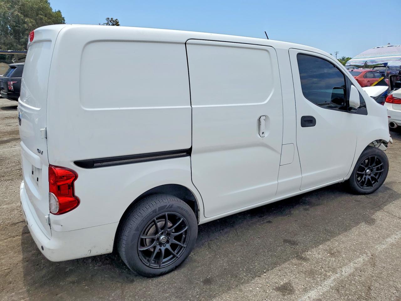 2016 NISSAN NV200 SV — снимка 3