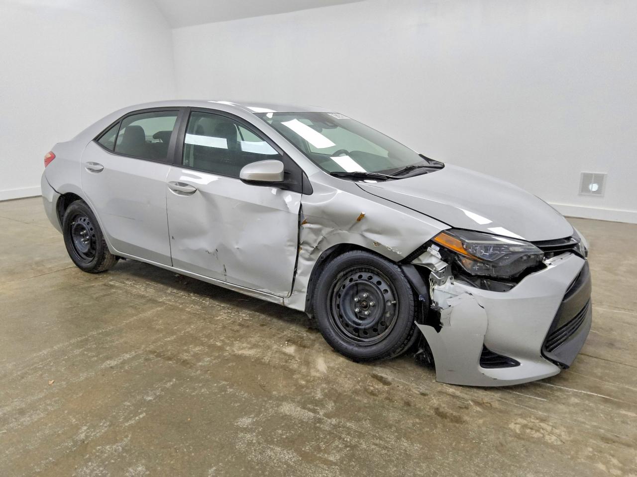 2017 TOYOTA COROLLA LE — снимка 4