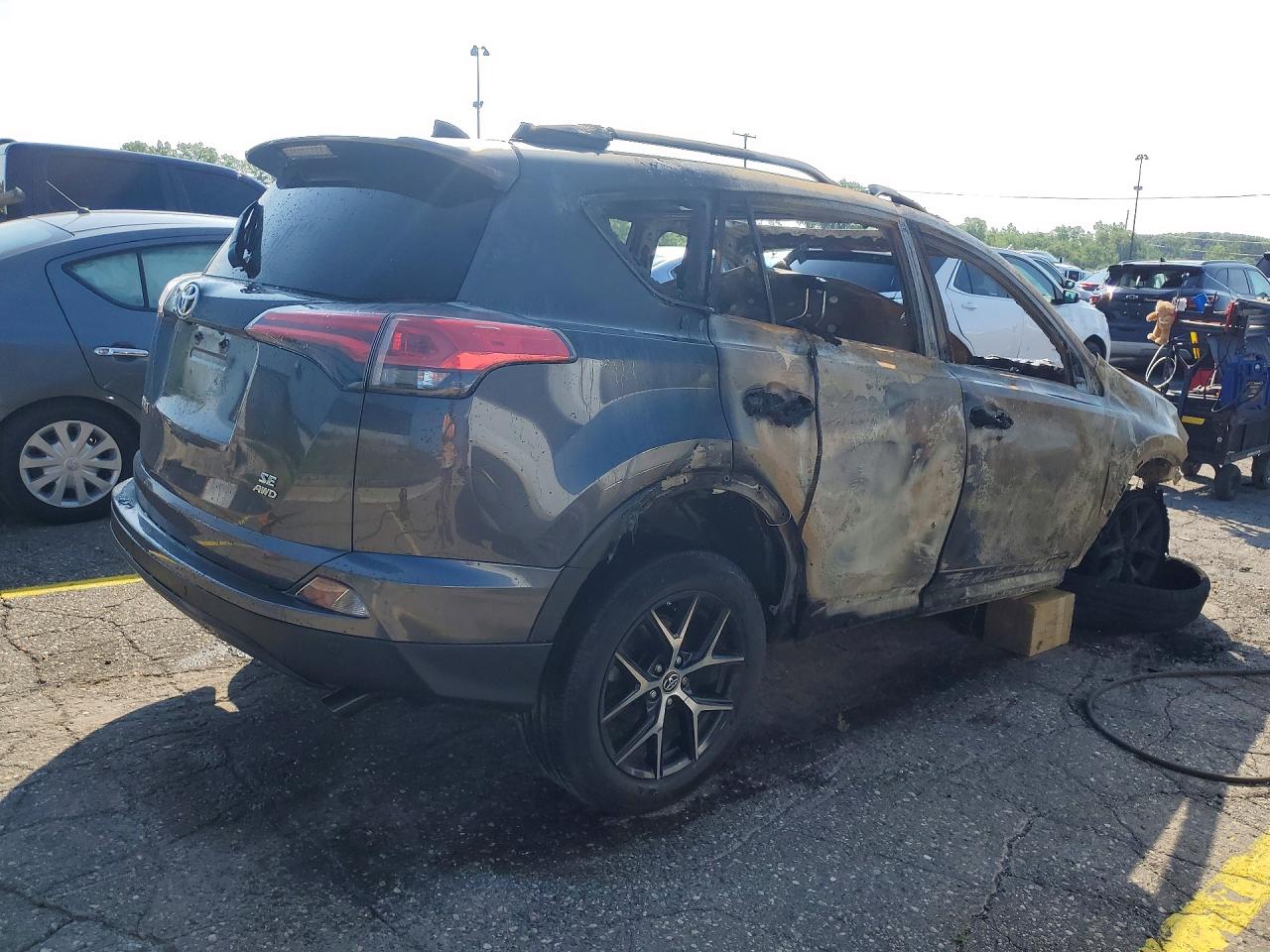 2018 TOYOTA RAV4 SE — снимка 3