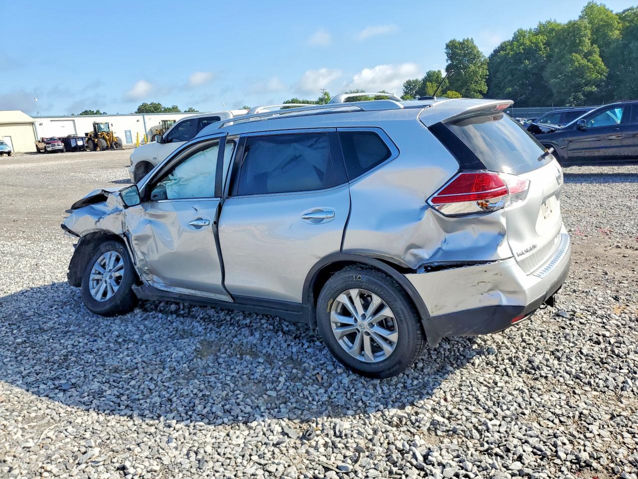 2015 NISSAN ROGUE SV — снимка 2