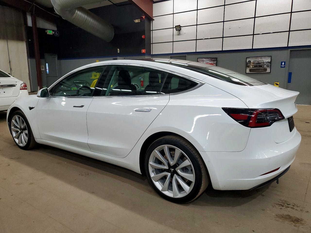 2019 TESLA MODEL 3 — снимка 2