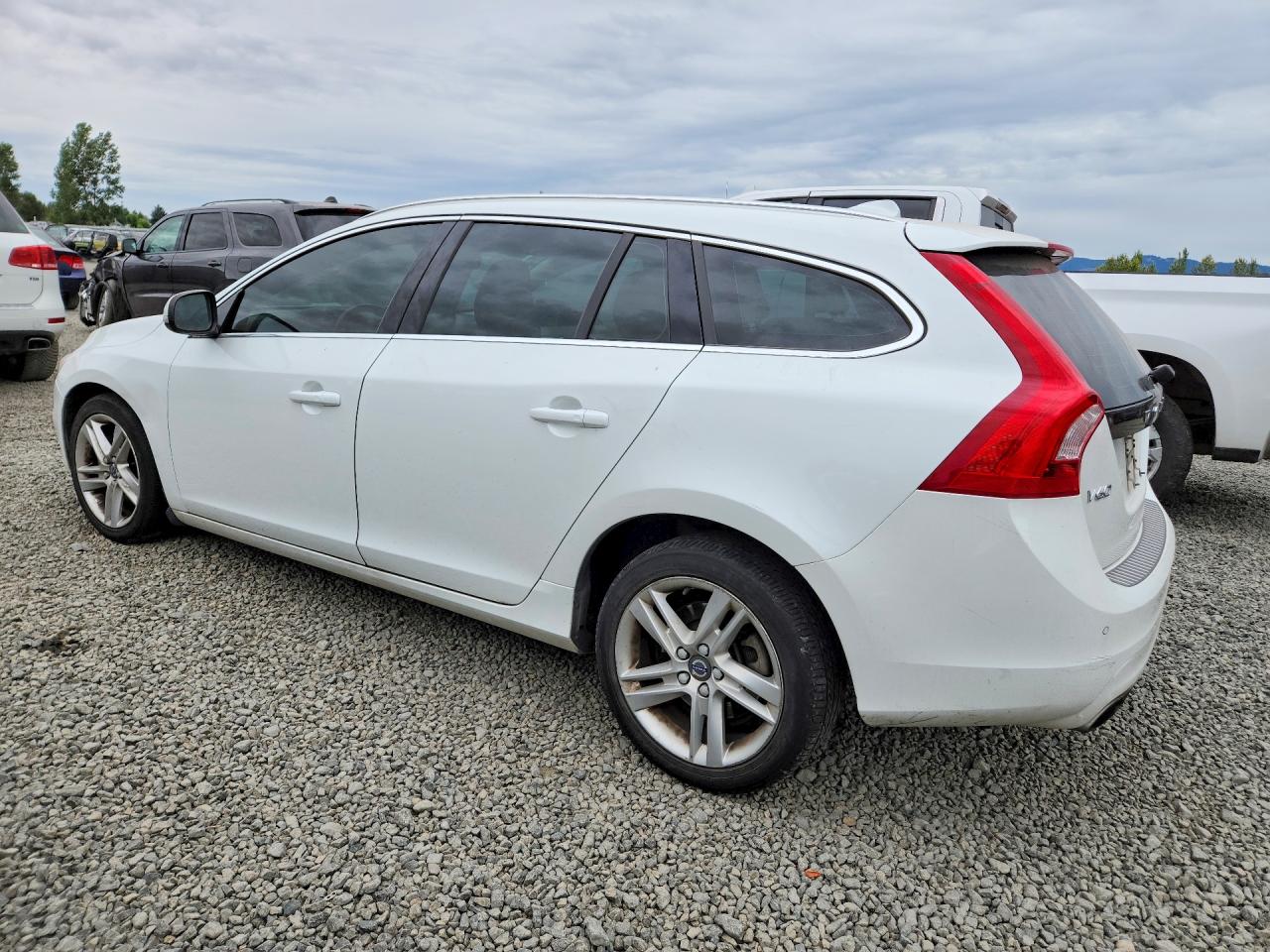 2015 VOLVO V60 PREMIER — снимка 2