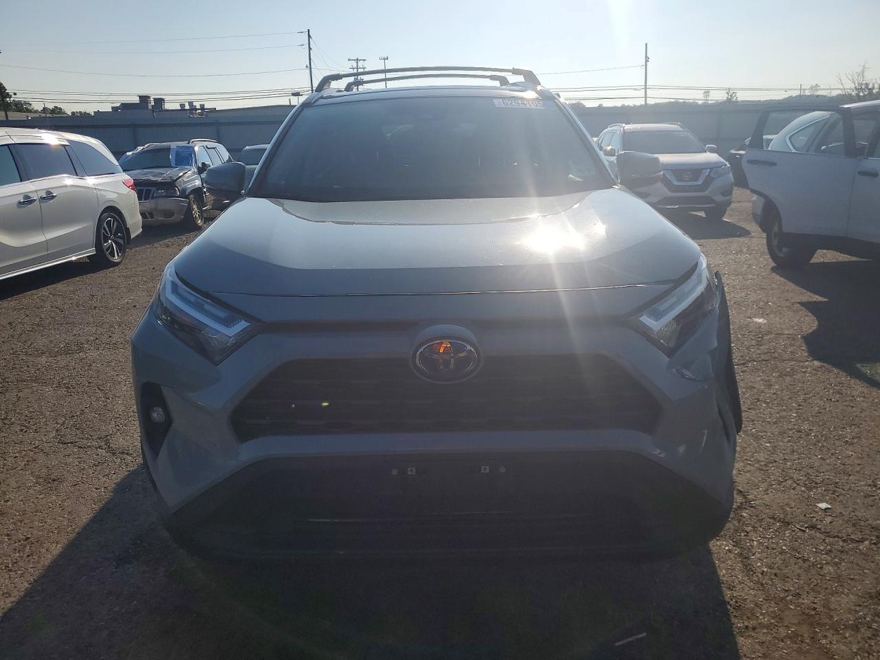 2023 TOYOTA RAV4 XLE PREMIUM — снимка 5