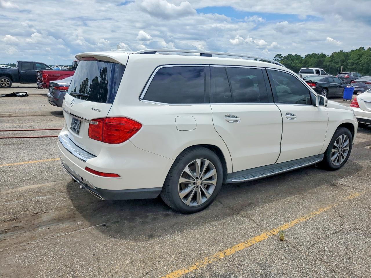 2014 MERCEDES-BENZ GL 450 4MATIC — снимка 3