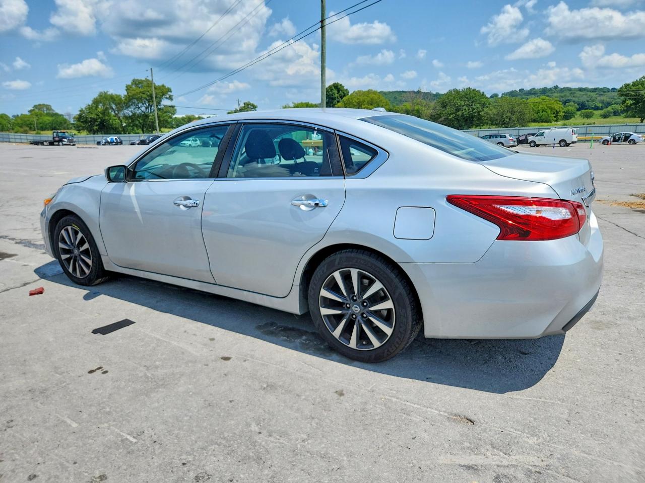 2017 NISSAN ALTIMA 2.5 SV — снимка 2