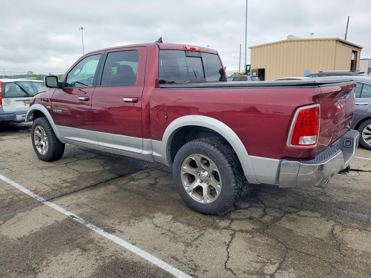 2017 RAM 1500 LARAMIE — снимка 2