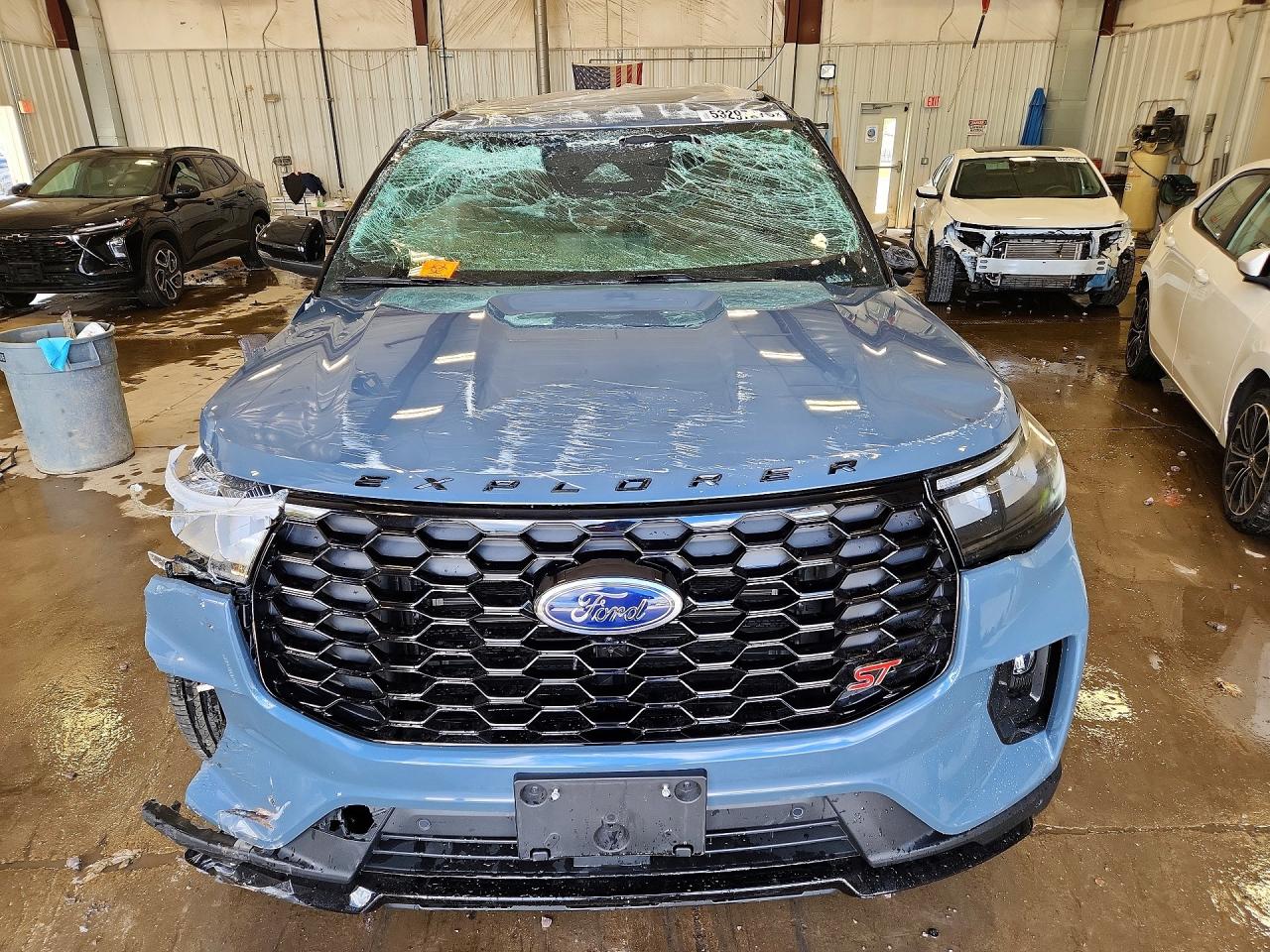 2025 FORD EXPLORER ST — снимка 5