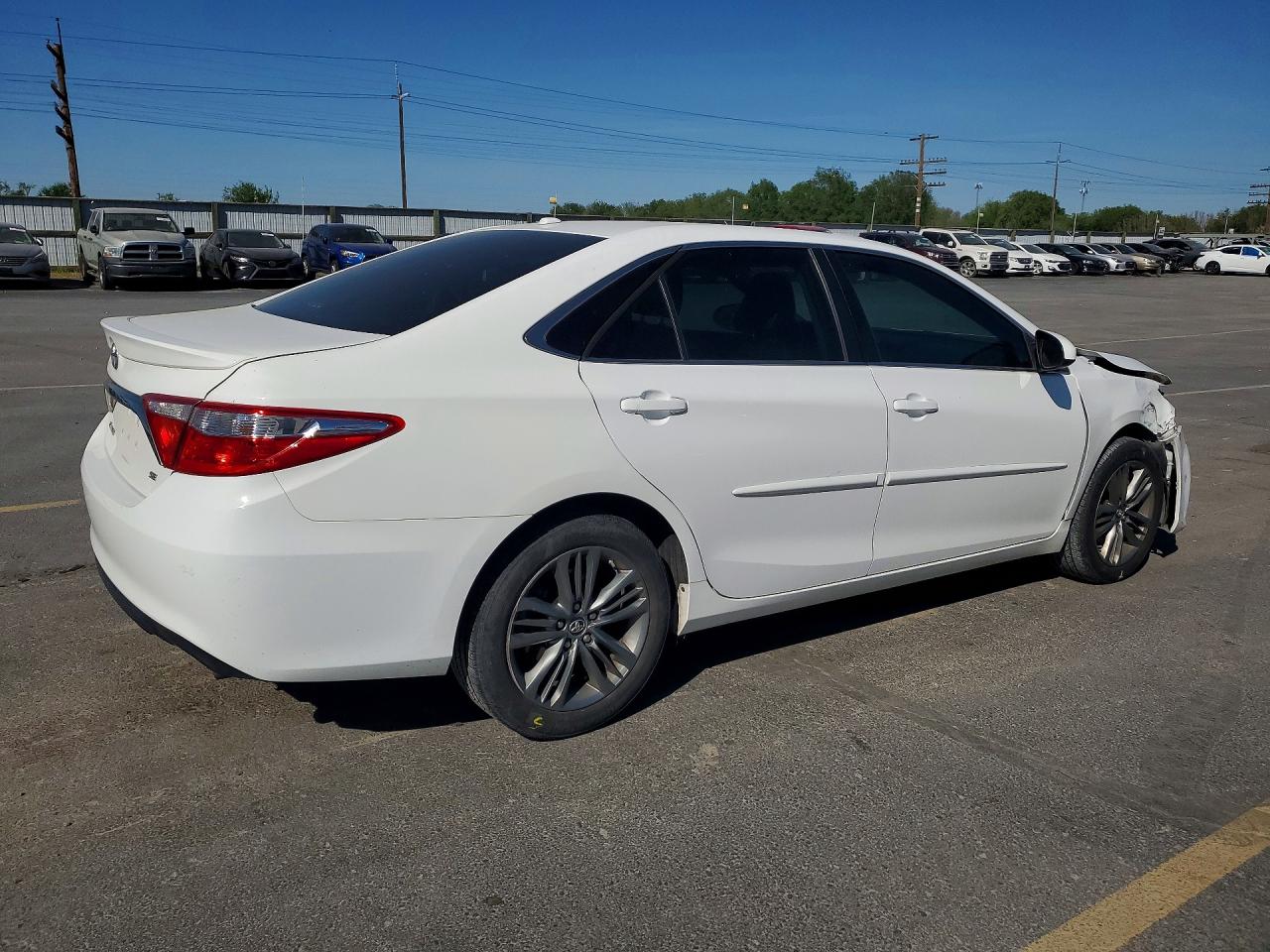 2016 TOYOTA CAMRY SE — снимка 3