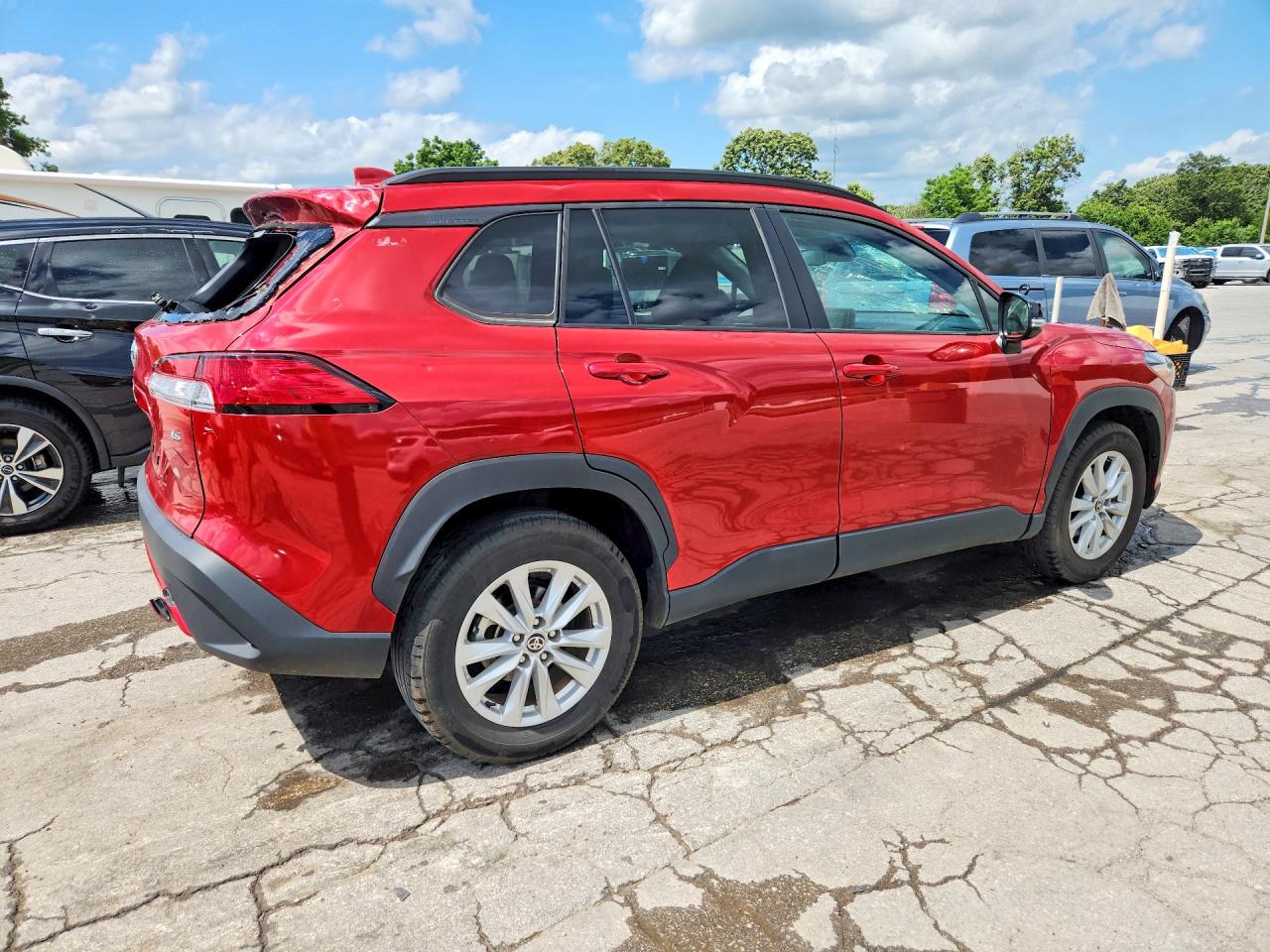 2024 TOYOTA COROLLA CROSS LE — снимка 3