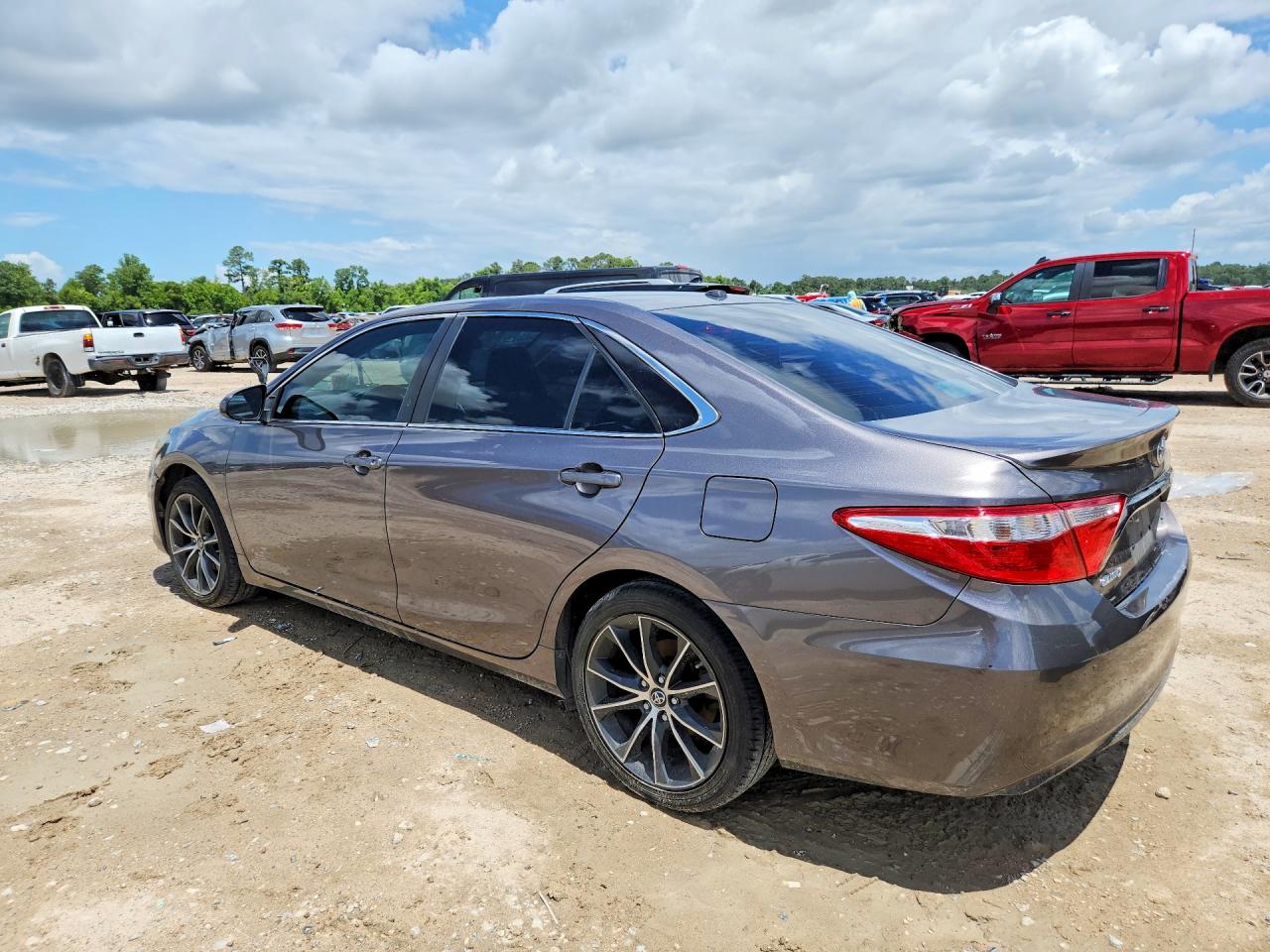 2015 TOYOTA CAMRY — снимка 2