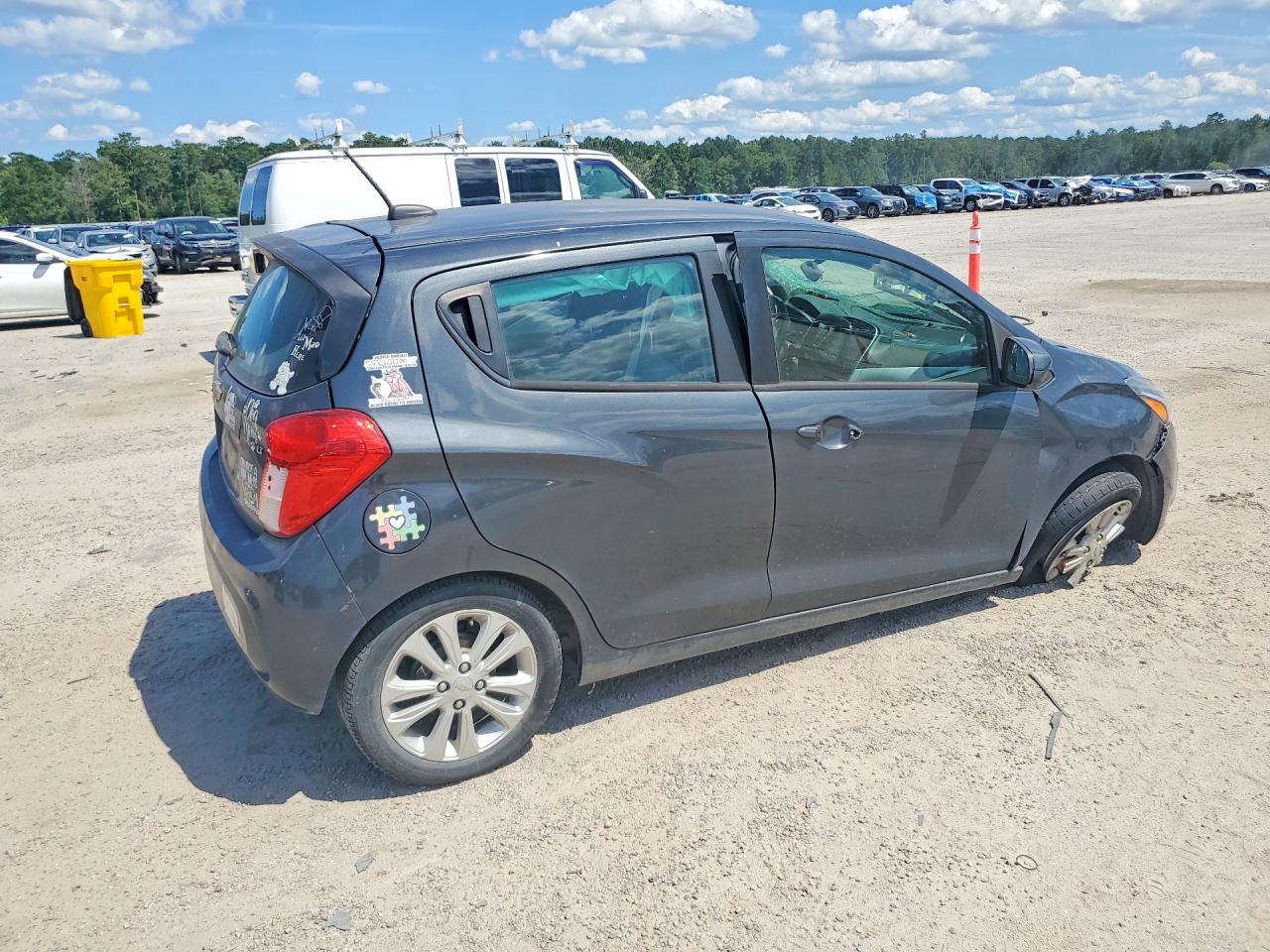 2017 CHEVROLET SPARK 1LT — снимка 3