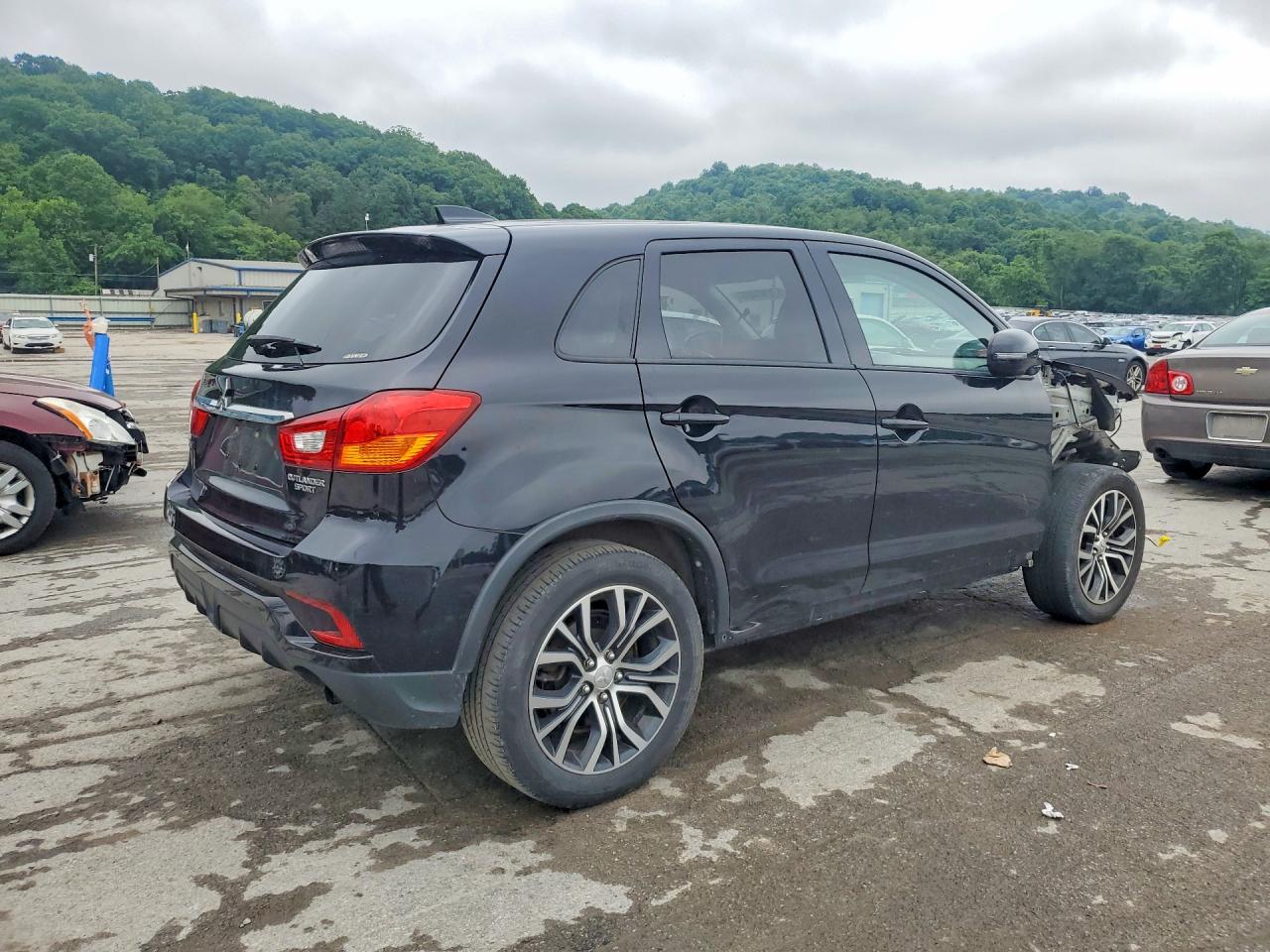 2019 MITSUBISHI OUTLANDER SPORT ES — снимка 3