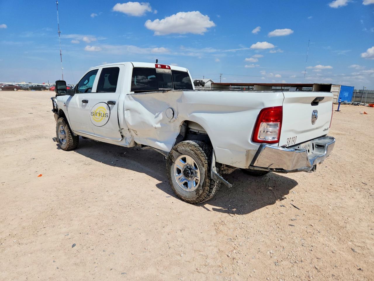 2024 RAM 2500 TRADESMAN — снимка 2