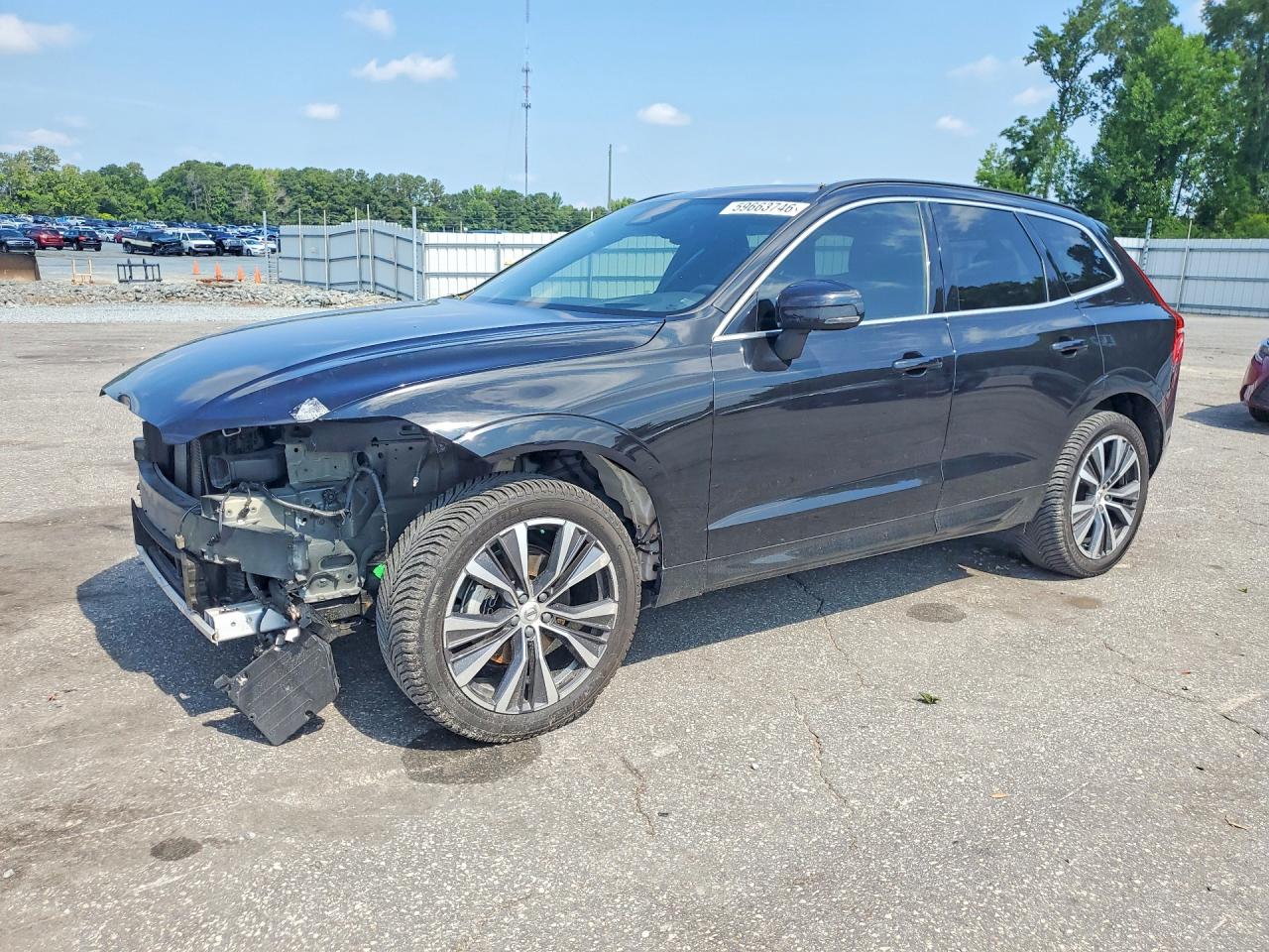 2022 VOLVO XC60 B5 MOMENTUM