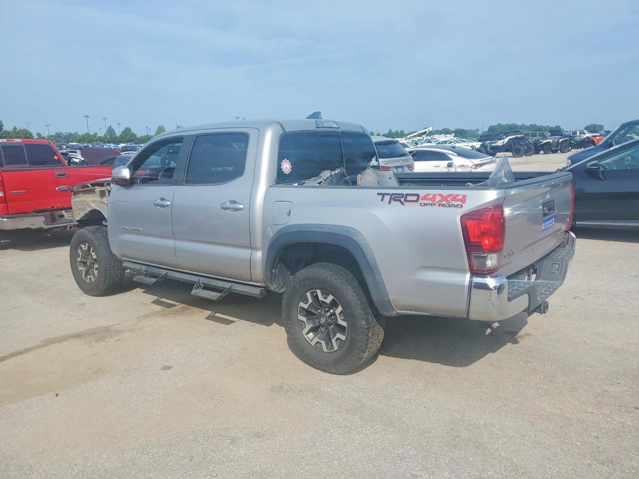 2017 TOYOTA TACOMA TRD OFF-ROAD — снимка 2