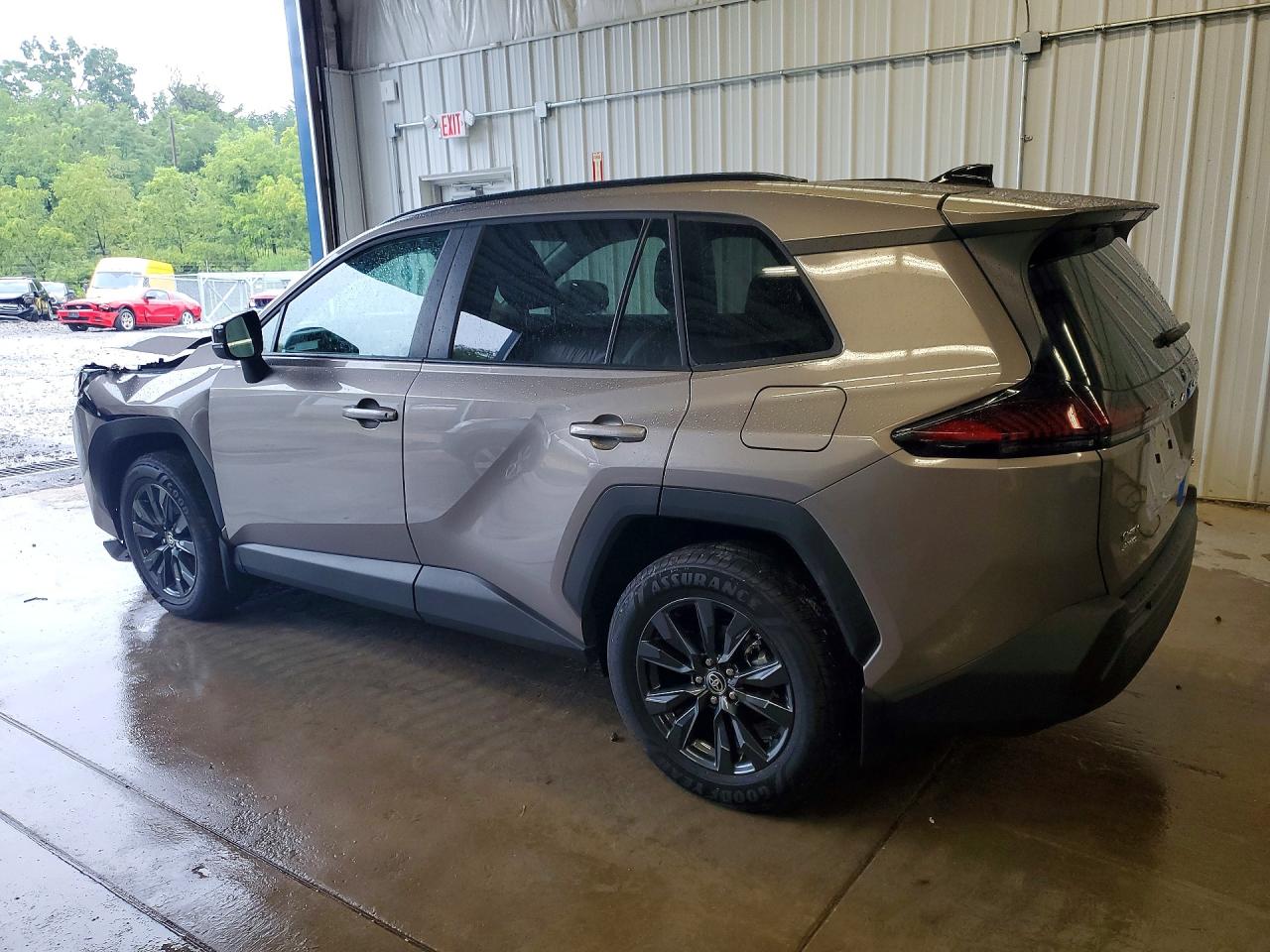 2026 TOYOTA RAV4 XLE PREMIUM — снимка 2