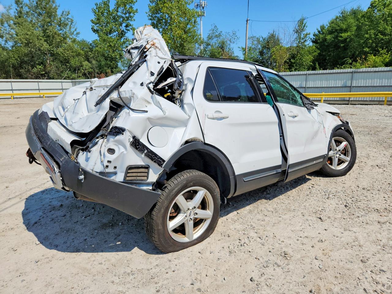 2017 FORD EXPLORER XLT — снимка 3