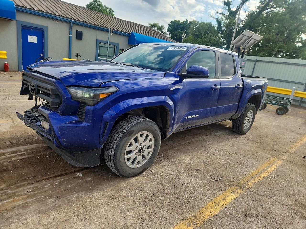 2025 TOYOTA TACOMA SR5