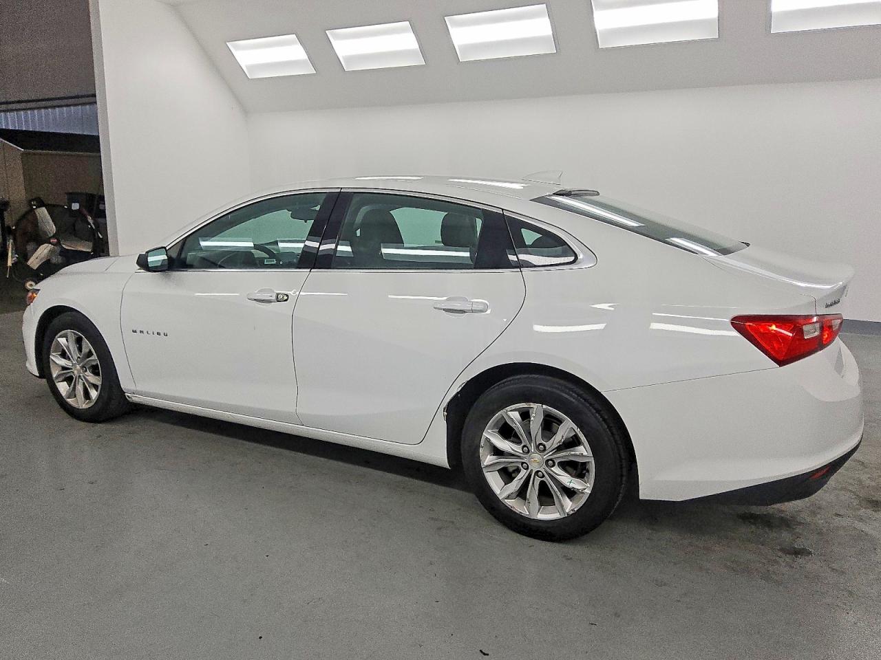 2023 CHEVROLET MALIBU LT (1LT) — снимка 2