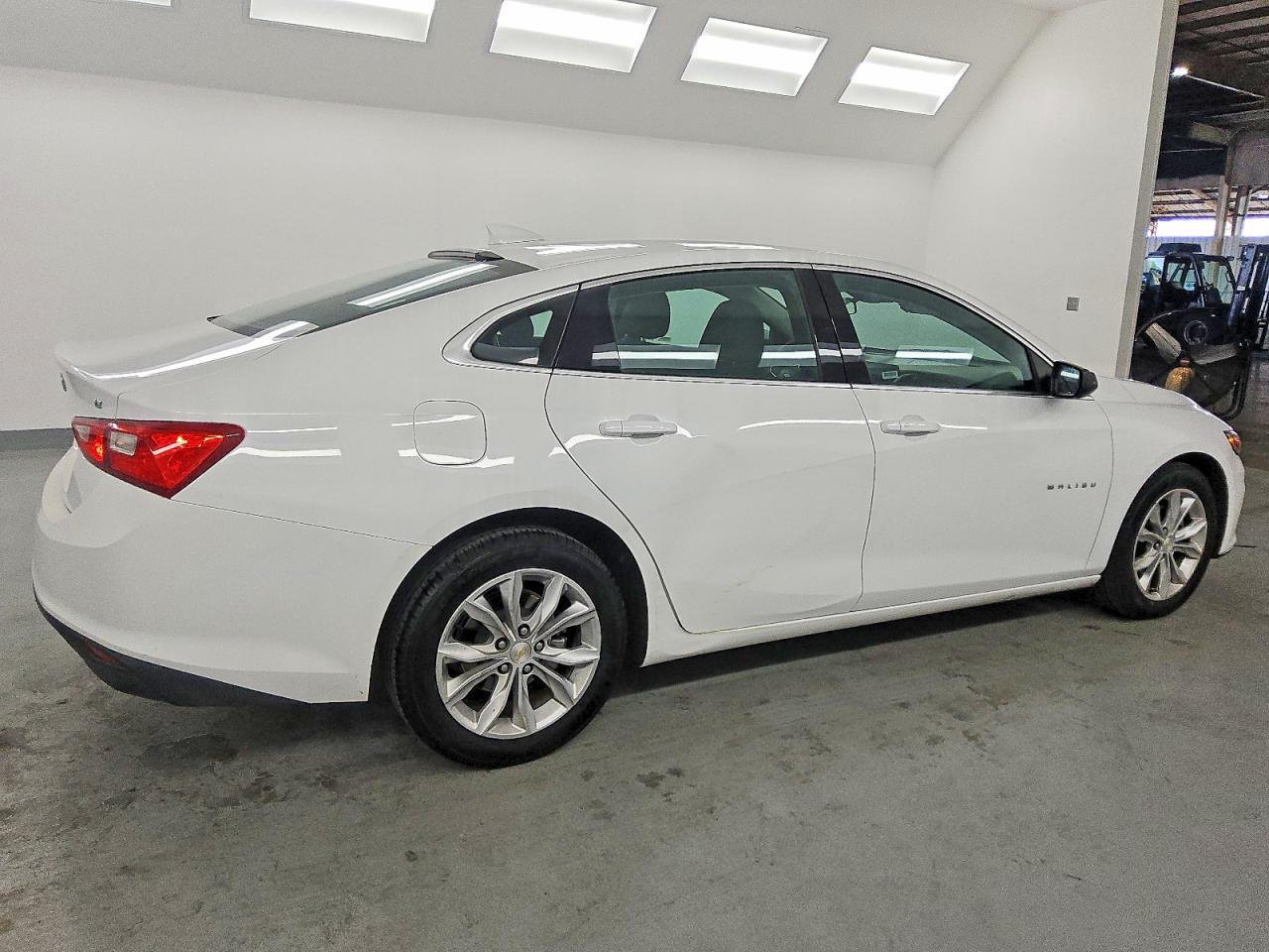 2023 CHEVROLET MALIBU LT (1LT) — снимка 3