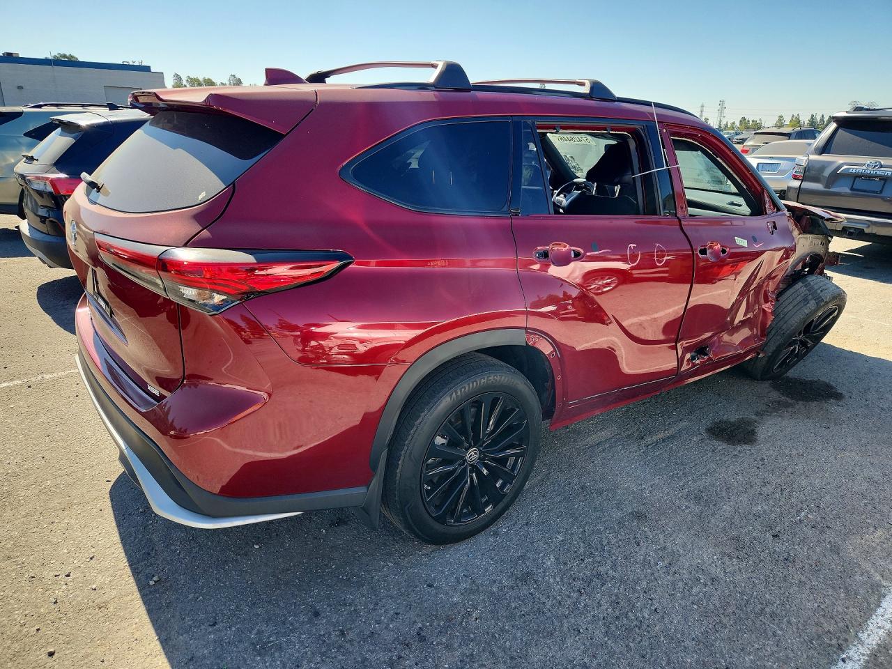 2023 TOYOTA HIGHLANDER XSE — снимка 3