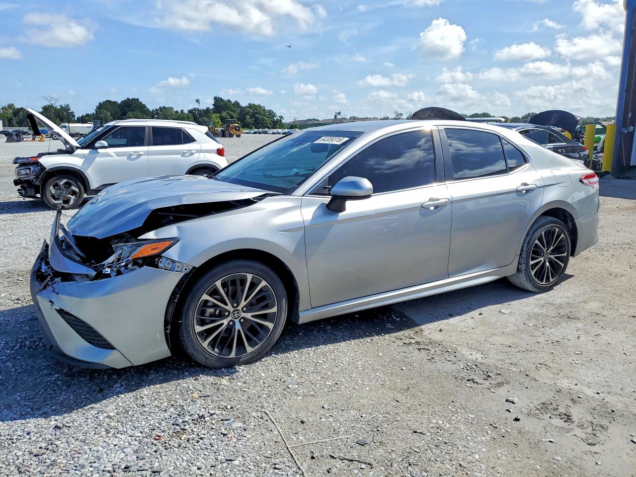 2020 TOYOTA CAMRY SE