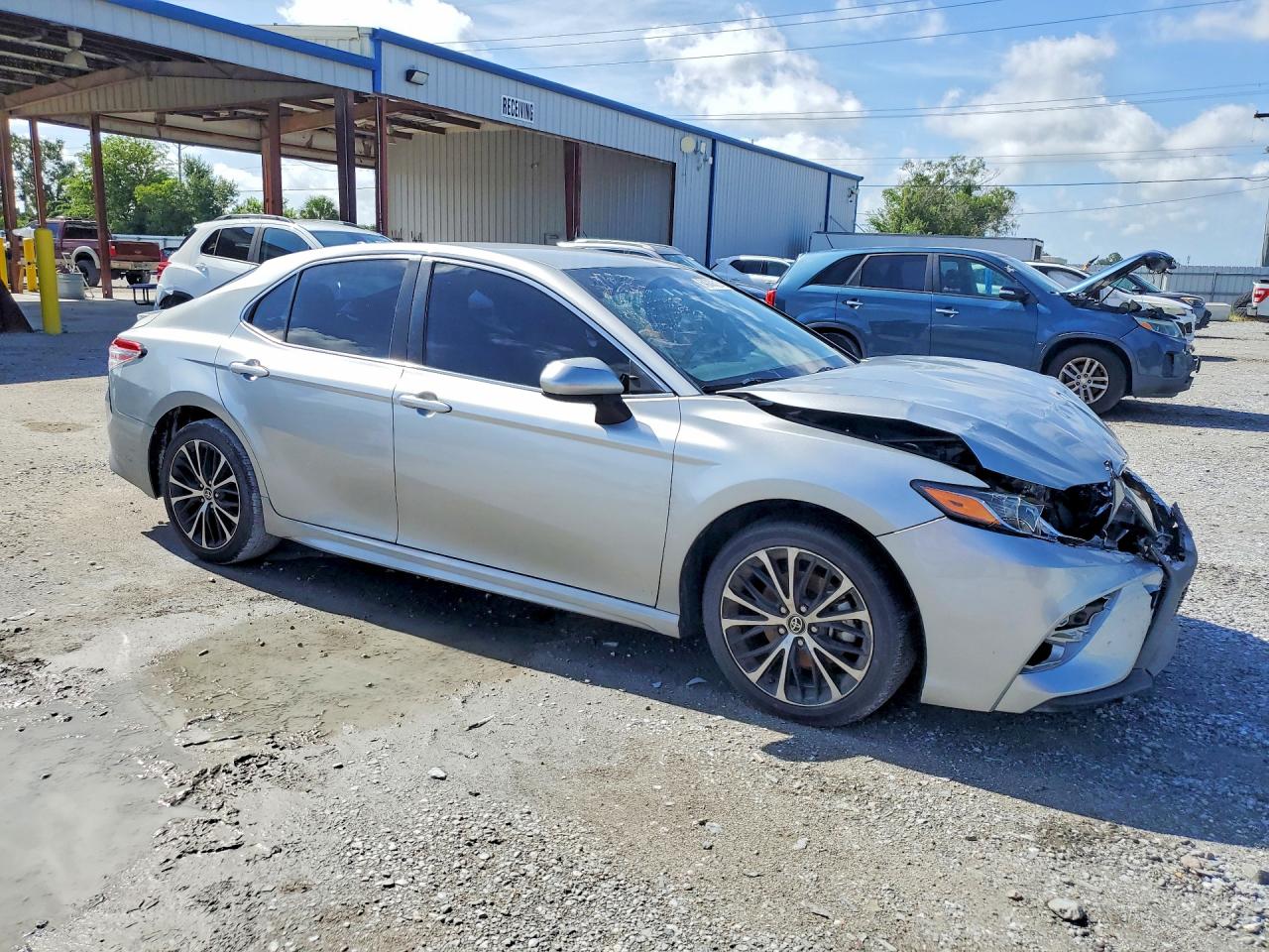 2020 TOYOTA CAMRY SE — снимка 4
