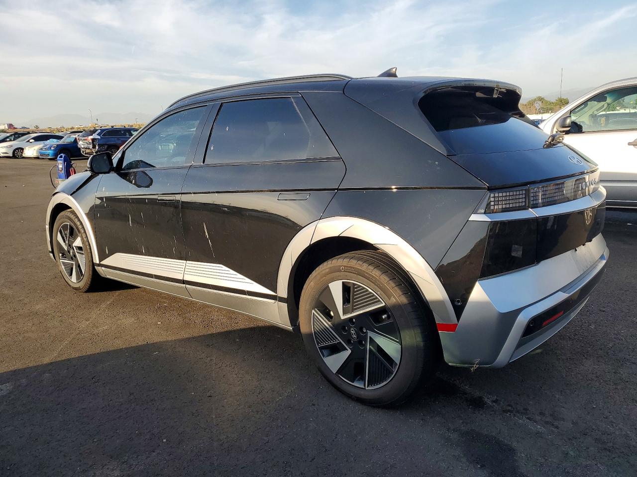 2025 HYUNDAI IONIQ 5 LIMITED — снимка 2