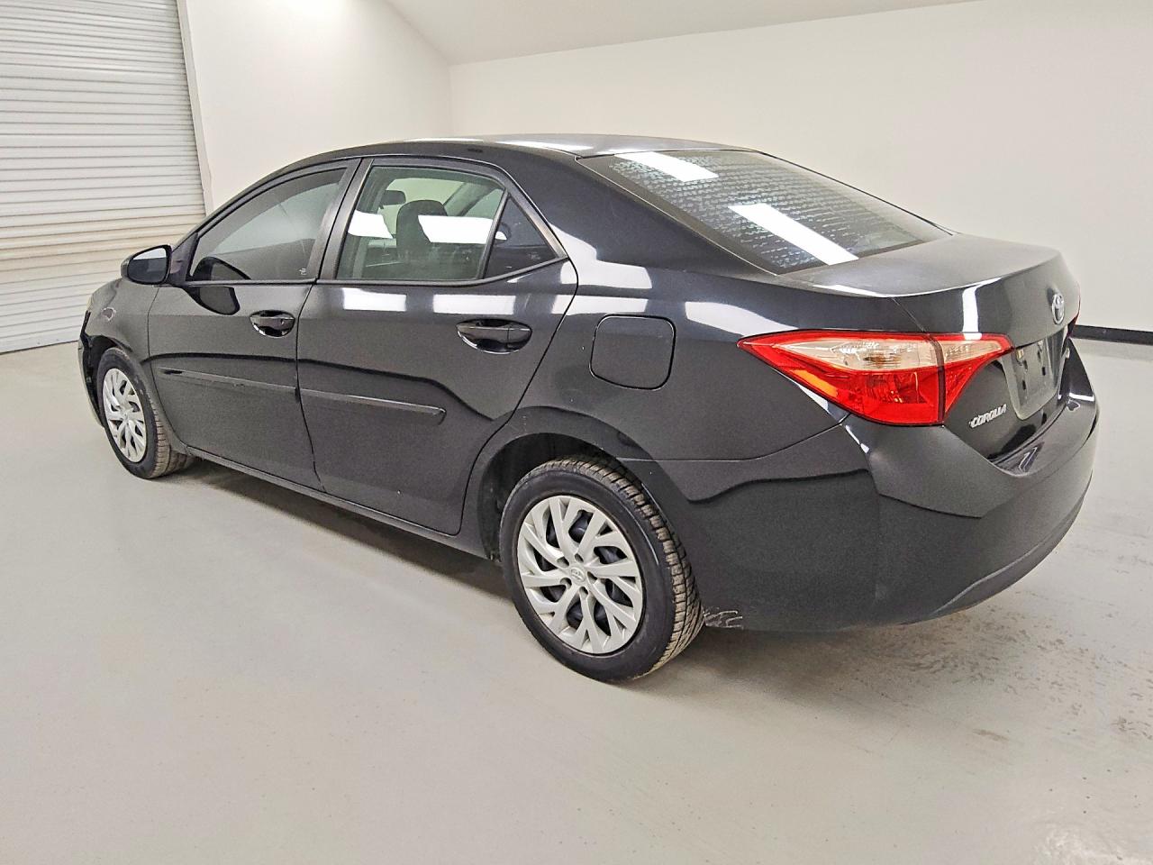 2017 TOYOTA COROLLA LE — снимка 2