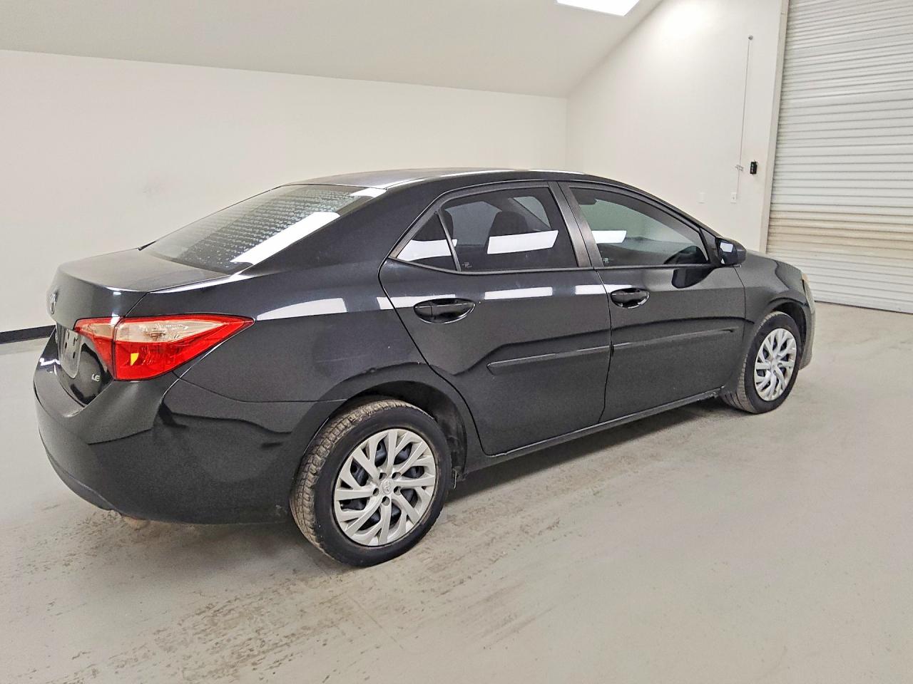 2017 TOYOTA COROLLA LE — снимка 3