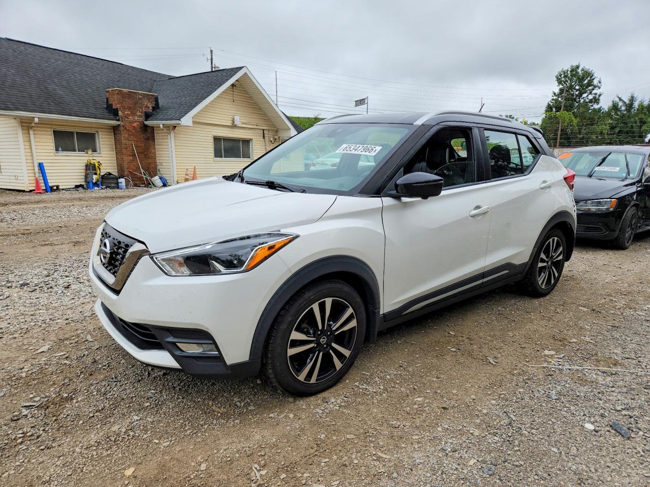 2020 NISSAN KICKS SR
